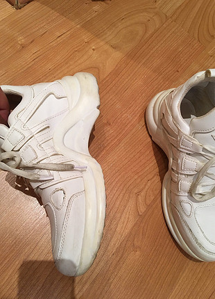 Beyaz sneaker