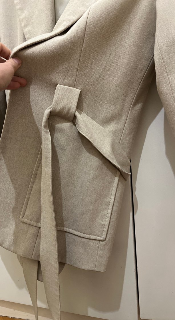 Bej Kemerli Kadın Blazer Ceket - Görsel 3