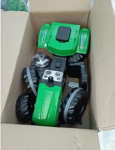 Diğer Oyuncak traktör
