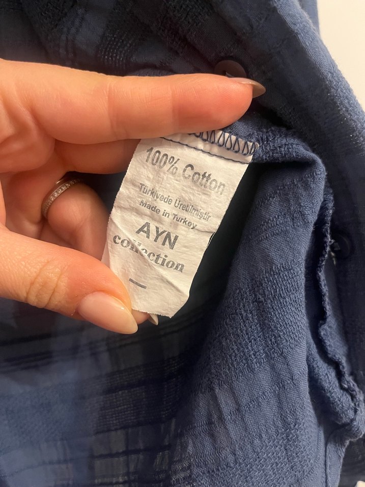 Düğmeli Mavi Kadın Gömlek - Görsel 3