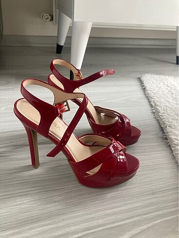 36 Beden Kırmızı topuklu ayakkabı