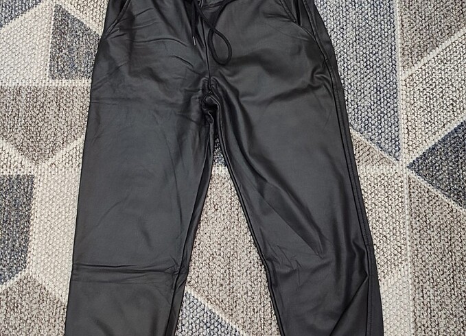 38 Beden siyah Renk Deri pantolon