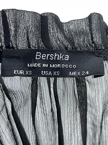 xs Beden siyah Renk Bershka Bluz %70 İndirimli.