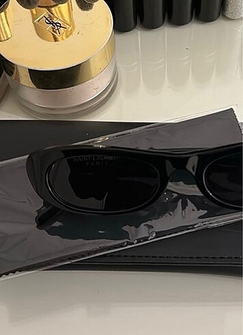 Beden siyah Renk saint laurent gözlük