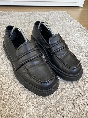 Bershka siyah loafer
