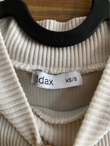 s Beden Addax beyaz crop top