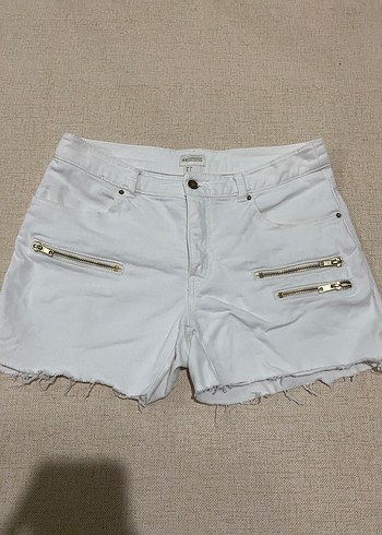 36 Beden Kadın H&M Beyaz Mini Denim Şort