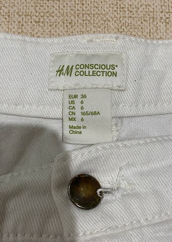 36 Beden beyaz Renk Kadın H&M Beyaz Mini Denim Şort