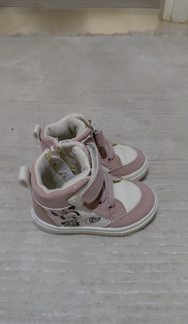 Kız Çocuk Pembe Cırt Cırtlı Spor Ayakkabı 21 numara - Görsel 4