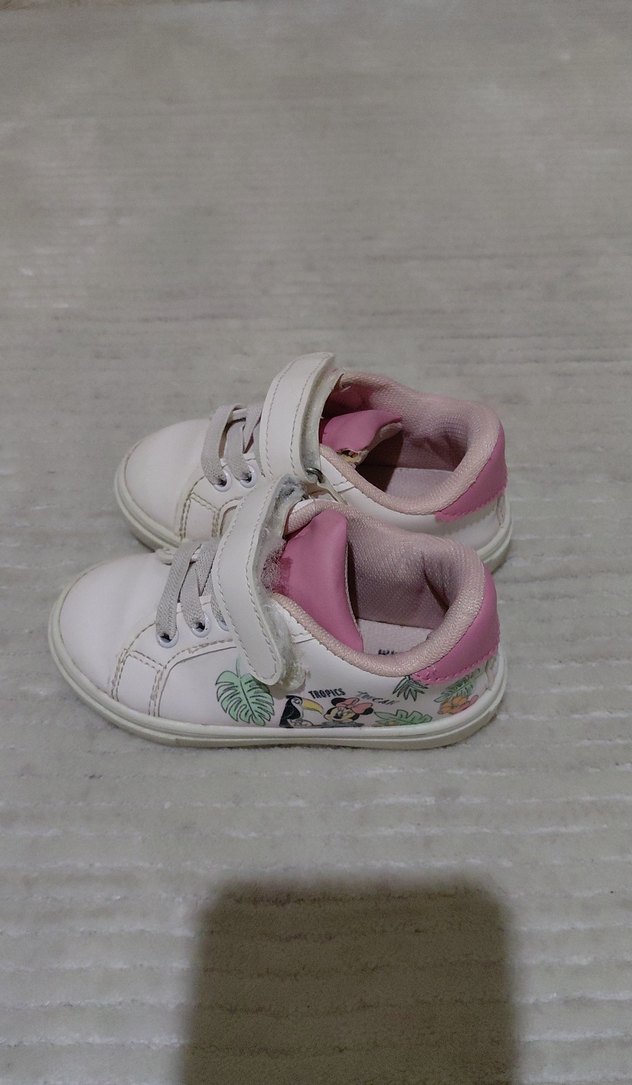 Kız Çocuk Beyaz Cırtcırtlı Spor Ayakkabı 23 numara - Görsel 2