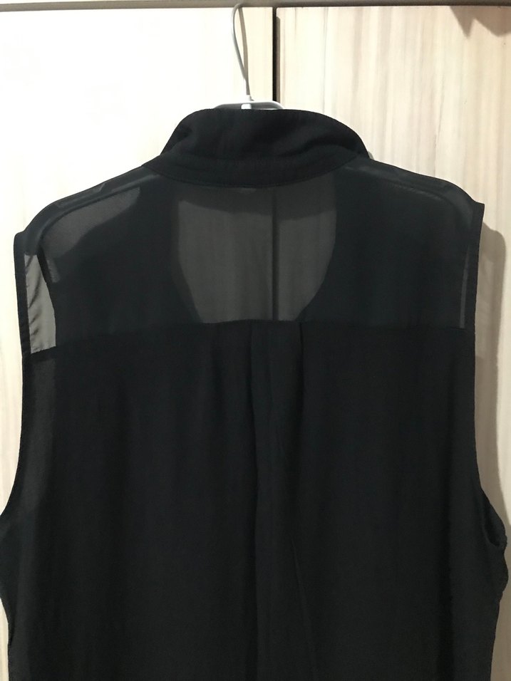 Siyah Düğmeli Kolsuz Midi Gömlek - Görsel 5