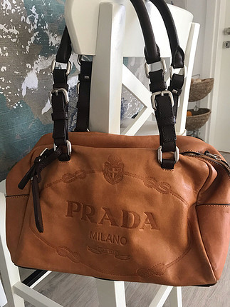 Prada deri çanta