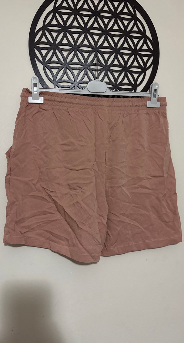 Bej Keten Mini Bol Kesim Şort - Görsel 4