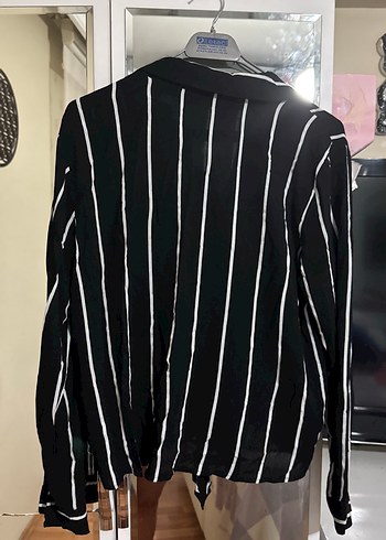 Düğmeli Siyah Çizgili Kadın Gömlek - Görsel 4