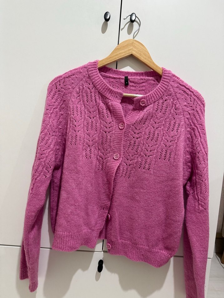 Pembe hırka - Görsel 2