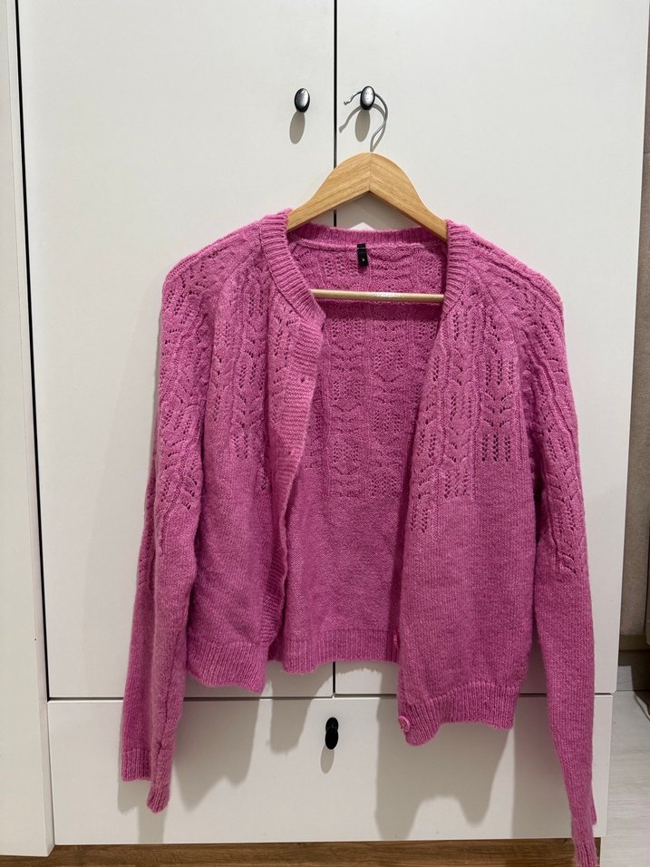 Pembe hırka - Görsel 4