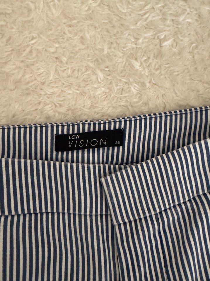 Mavi Çizgili Pilili Kumaş Pantolon - Görsel 2