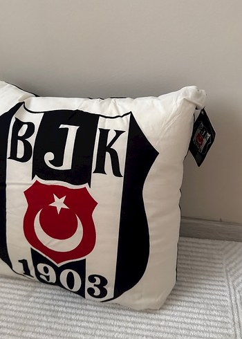 Beden BJK Baskılı Beyaz Dekoratif Yastık