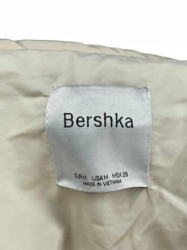 m Beden çeşitli Renk Bershka Mont %70 İndirimli.