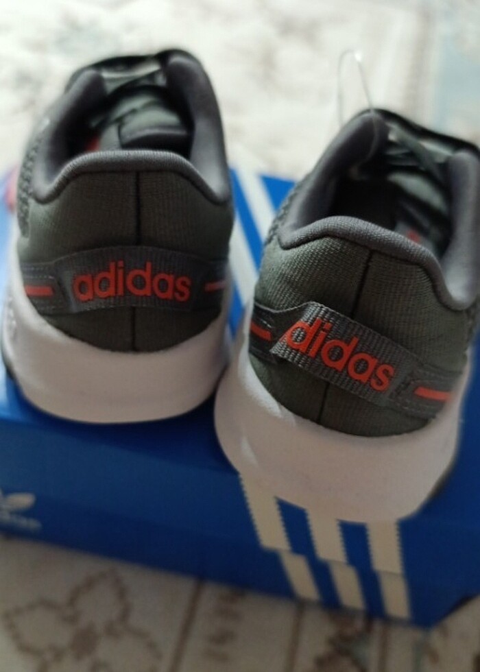 Adidas çocuk ayakkabı - Görsel 2