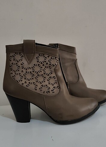 Bayan bot - Görsel 3