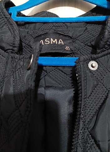 Kapüşonlu uzun kapitone mont - Görsel 7