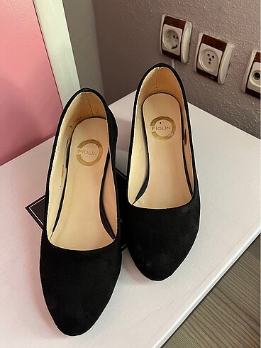 Nine West Kısa topuk siyah süet ayakkabı