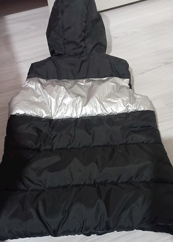 Çocuk Kapüşonlu Fermuarlı Yelek - Görsel 3