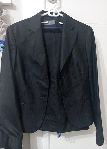 Kadın Siyah Düğmeli Ofis Takım Ceketi - Görsel 2