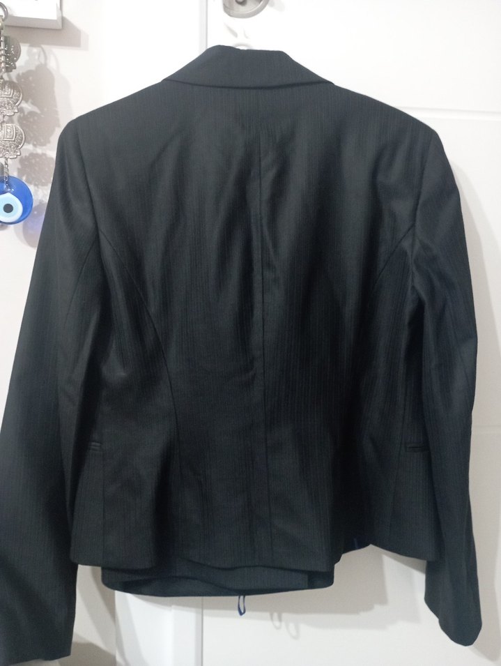 Kadın Siyah Düğmeli Ofis Takım Ceketi - Görsel 3