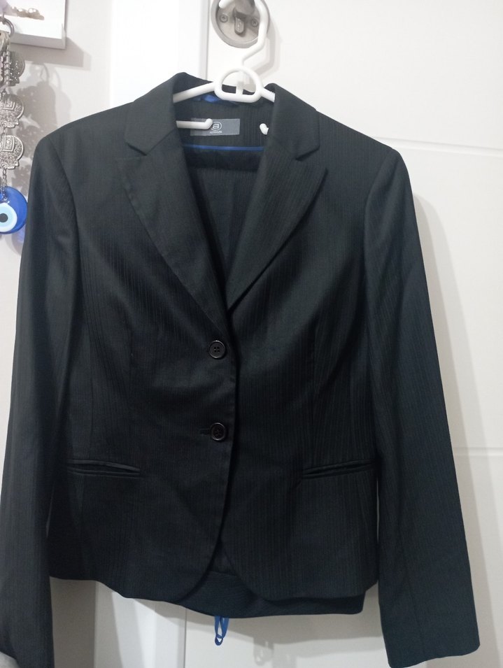 Kadın Siyah Düğmeli Ofis Takım Ceketi - Görsel 5