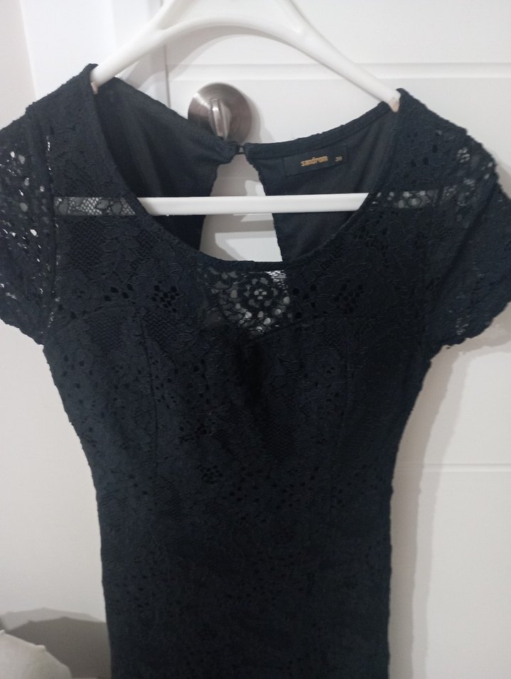 Dantel Detaylı Uzun Siyah Straplez Elbise - Görsel 4