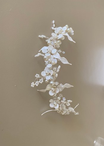 Çiçekli saç aksesuarı gelin tacı incili - Görsel 5