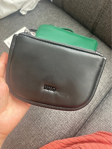 Mango Mango yumuşak dokulu clutch çanta ve cüzdan