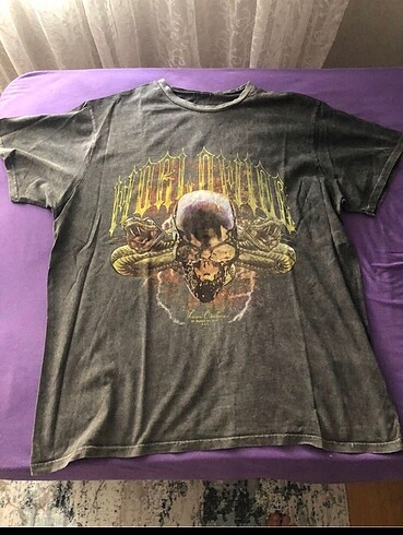 manofficial tshirt