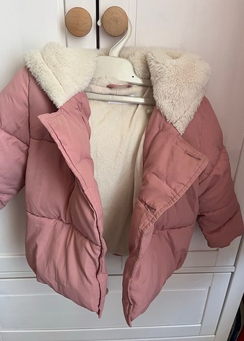 Mango 2-3 yaş Kız Çocuk Pembe Kürklü Mont
