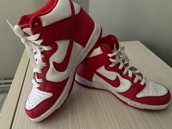 38 Beden kırmızı Renk Nike ayakkabı