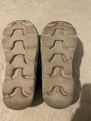 36 Beden Skechers ayakkabı terlik