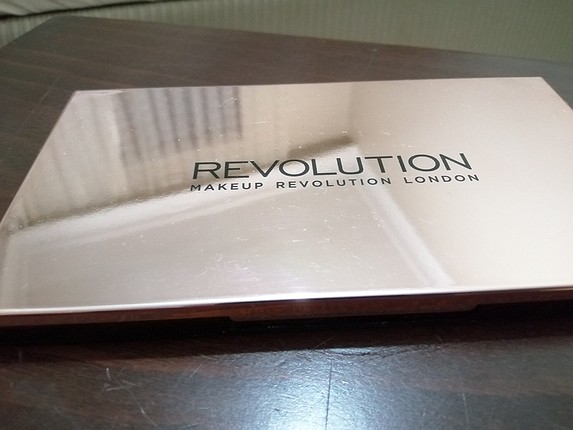 make up revolution mufe the balm mac maybelline anastasia beverl
