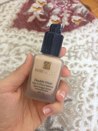 universal Beden Esteee lauder double wear