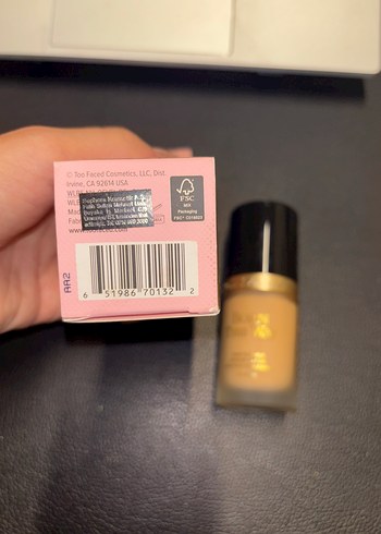 Beden Renk Too Faced Born This Way Fondoten - Vanilla