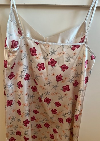 Çiçek Desenli Beyaz Midi Gecelik - Görsel 5