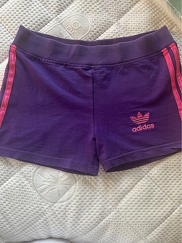 Adidas şort