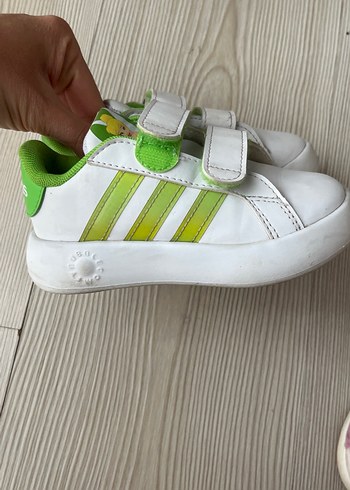 Kız Çocuk Beyaz Renkli Cırtlı Spor Ayakkabı - Görsel 5