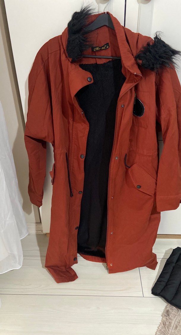 Kahverengi Uzun Kürklü Kadın Ceketi - Görsel 2