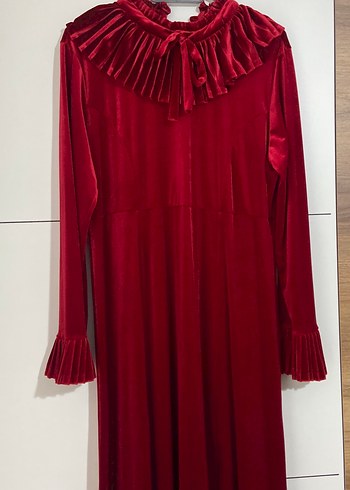 Kırmızı Piliseli Uzun Kollu Kadife Elbise - Görsel 2