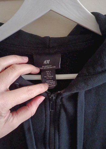 H&M Siyah Kapüşonlu Fermuarlı Kadın Sweatshirt - Görsel 2