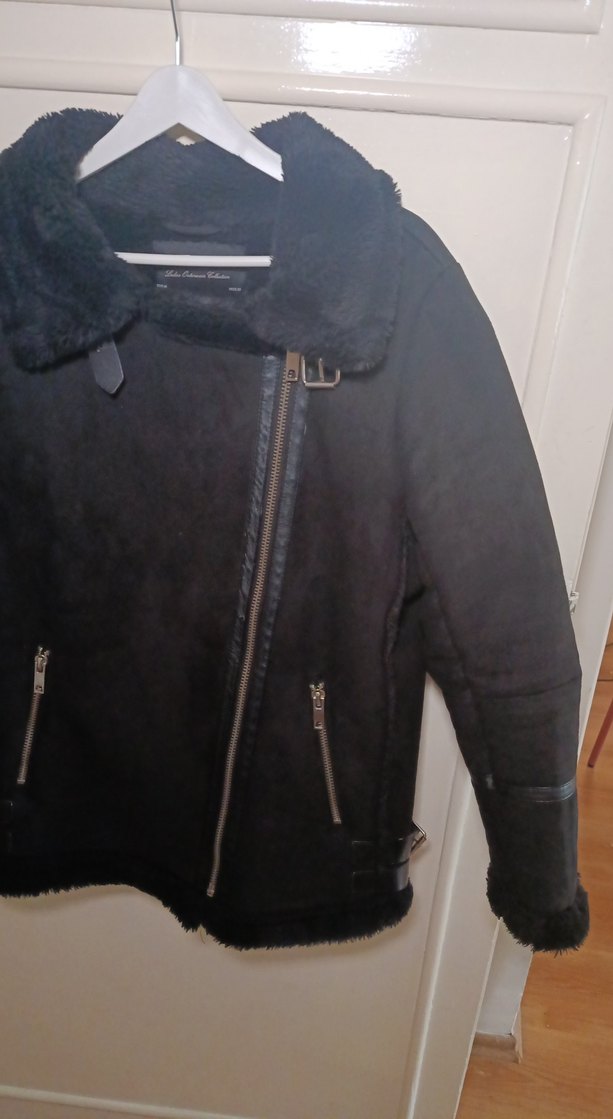 PULL&BEAR Siyah Kadın Süet Kürklü Biker Ceket - Görsel 4