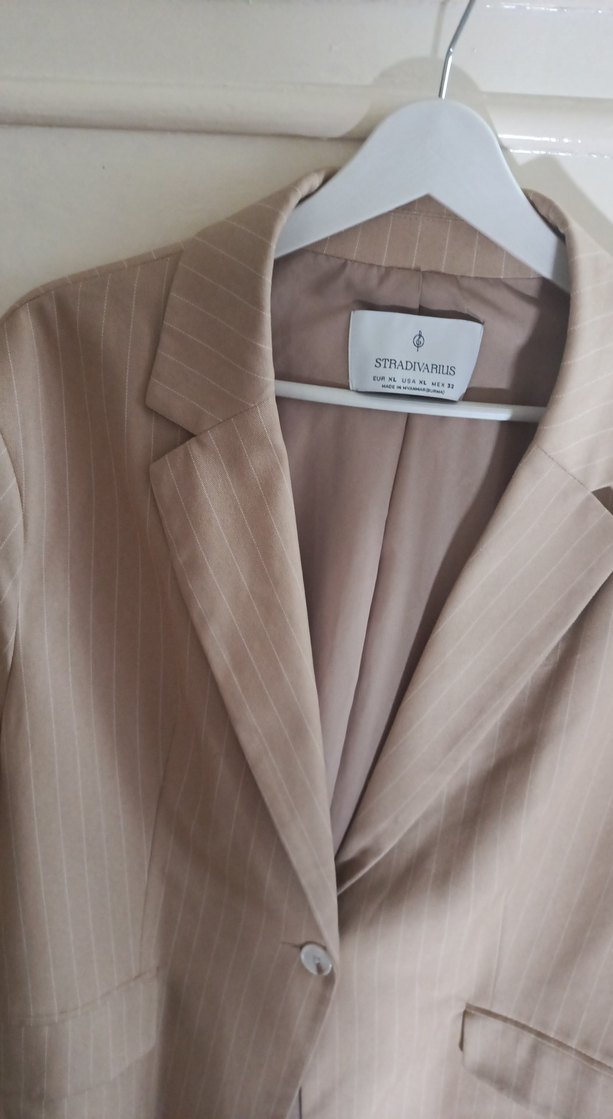 STRADİVARİUS Bej Düğmeli Kadın Blazer Ceket - Görsel 3