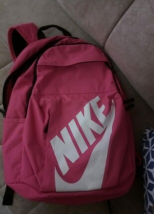 Nike okul çantası 